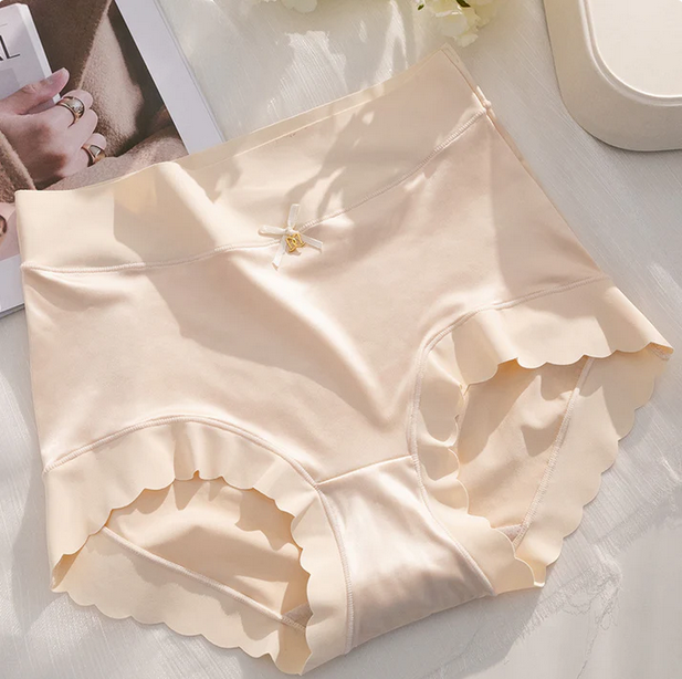 🌸 6-Pack of Breathable, Odor-Control Silk Panties – Soft, Fresh & Luxurious 🌸